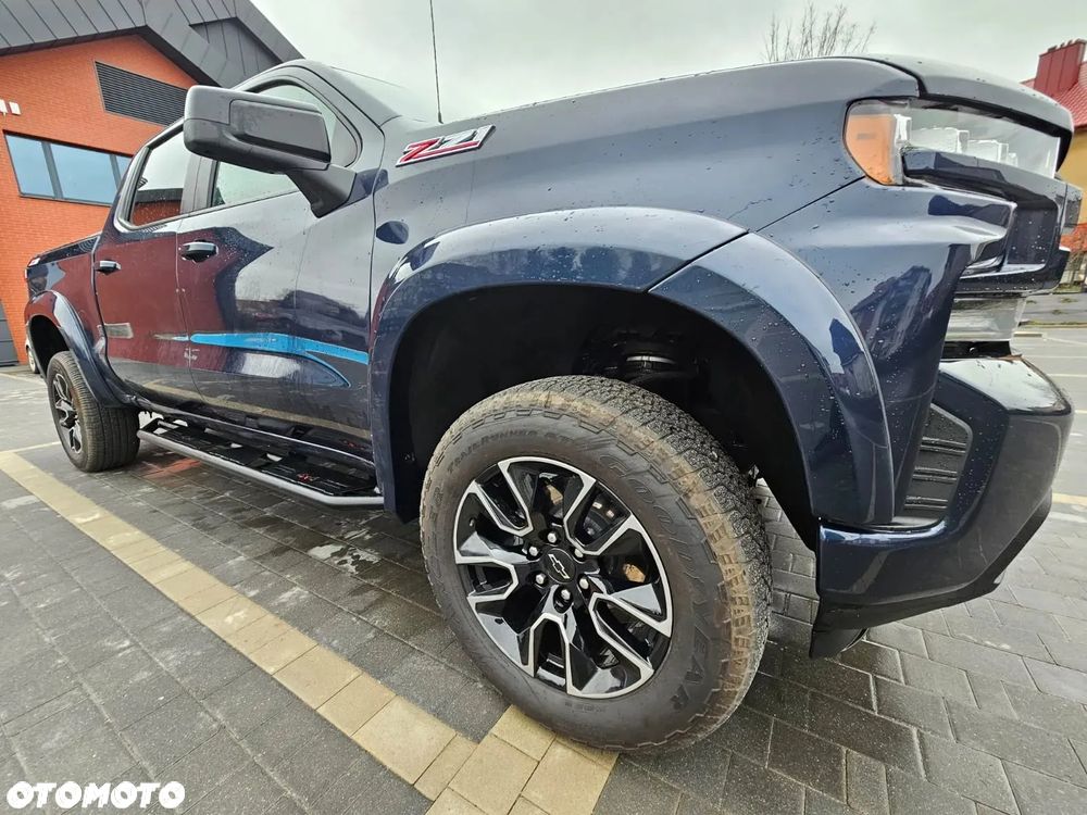 Chevrolet Silverado - 24