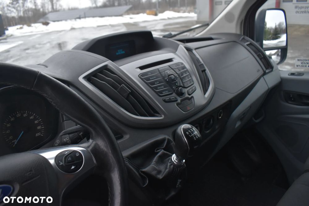 Ford Transit - 26