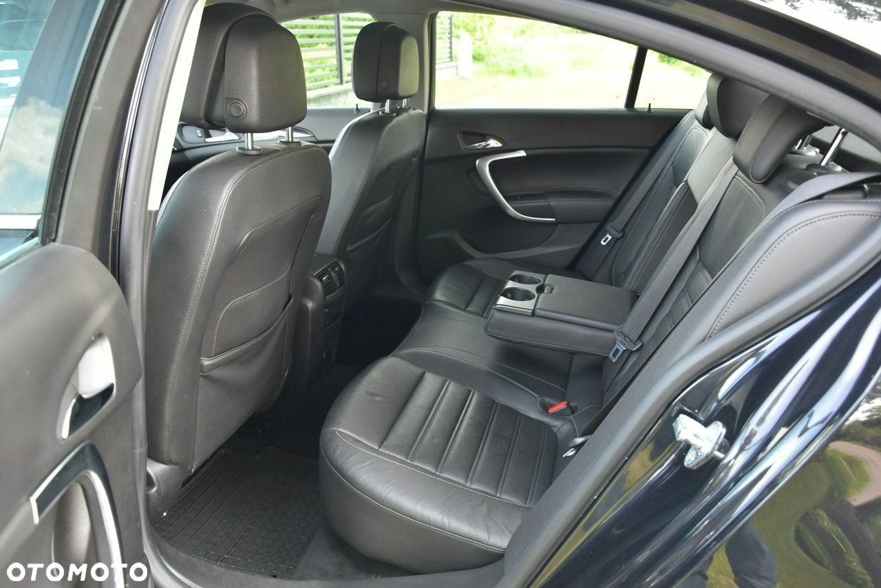 Opel Insignia - 15