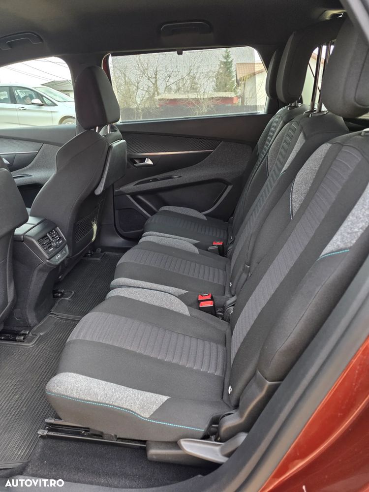 Peugeot 5008 - 26