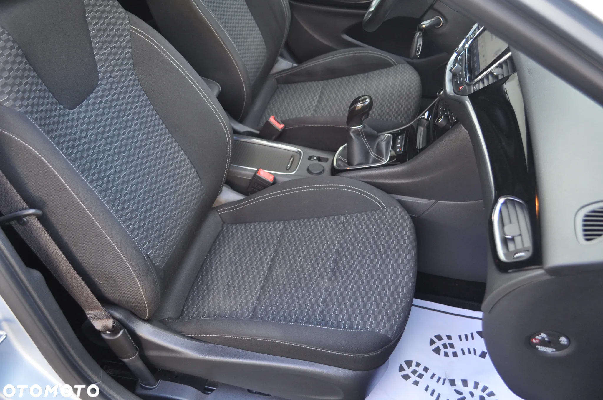 Opel Astra 1.4 Turbo Dynamic - 24