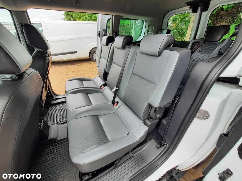 Ford Transit Connect - 36