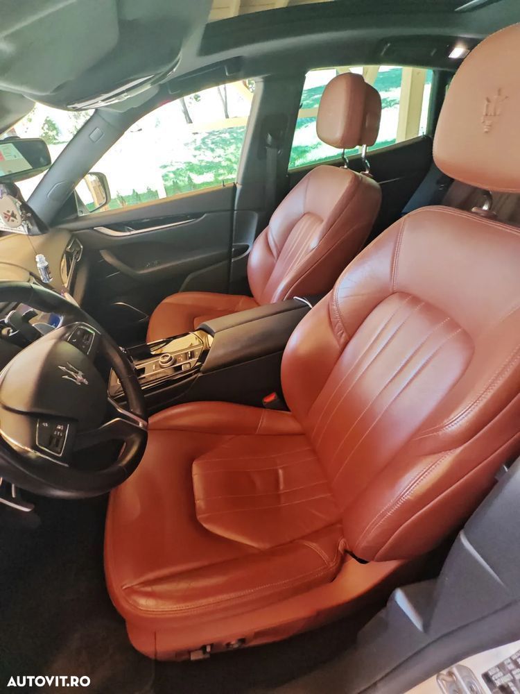 Maserati Levante - 10