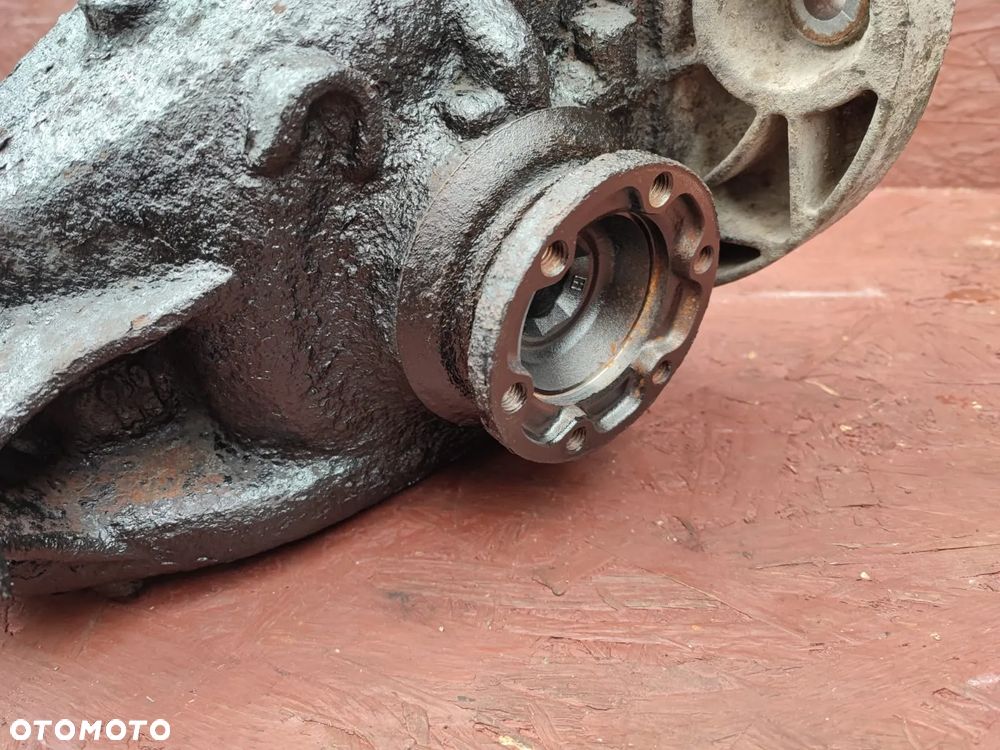 BMW E61 / E60 ORYGINALNY DYFER / DYFERENCJAŁ TYŁ DO SILNIKÓW GAMY M47D20A POD SKRZYNIĘ MANUAL O PRZEŁOŻENIU 2.64. O NR: 7 560 587 / 7 544 581. SPRAWNY W 100%. - 4