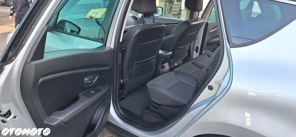 Renault Scenic 1.7 Blue dCi Zen - 22