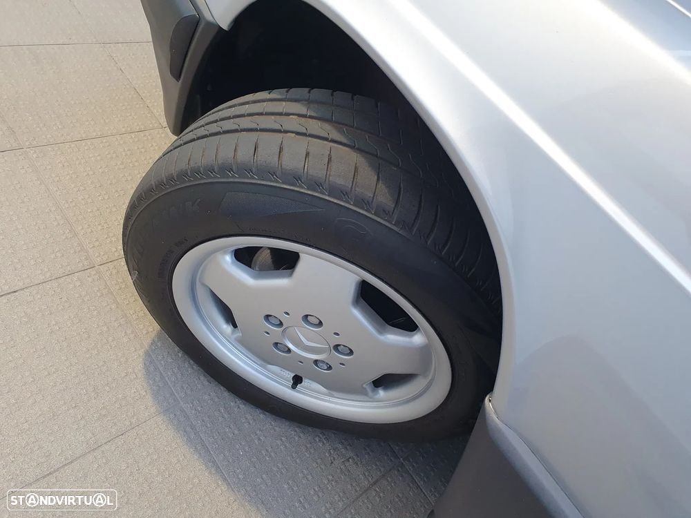 Mercedes-Benz W201 (1982-1993) 190 D 2.5 Turbo - 17