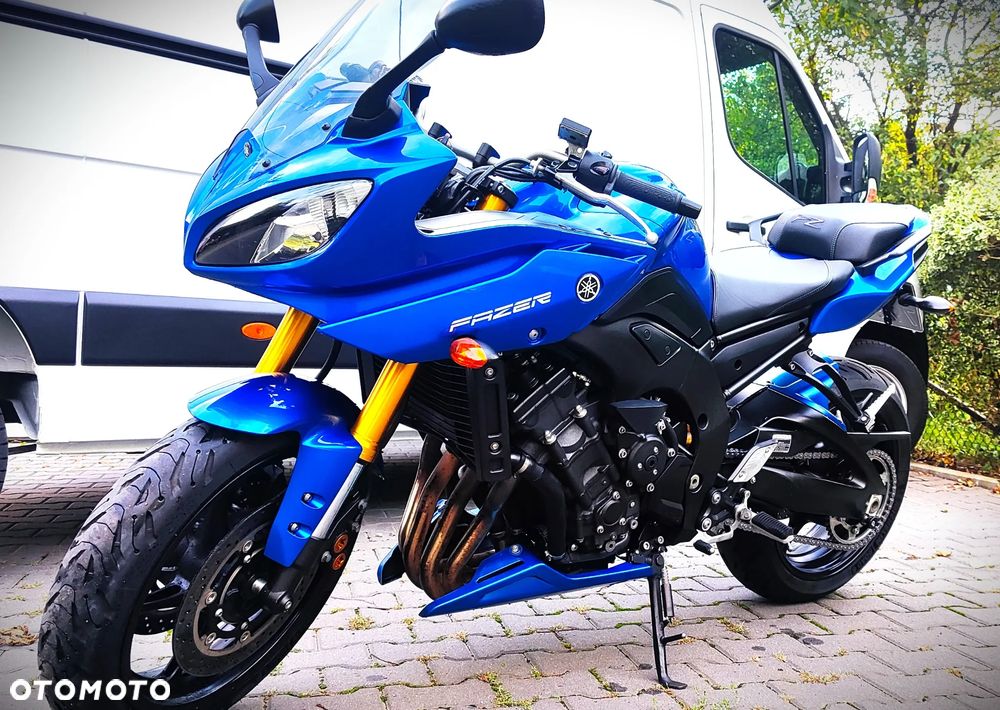 Yamaha FZ8 - 4