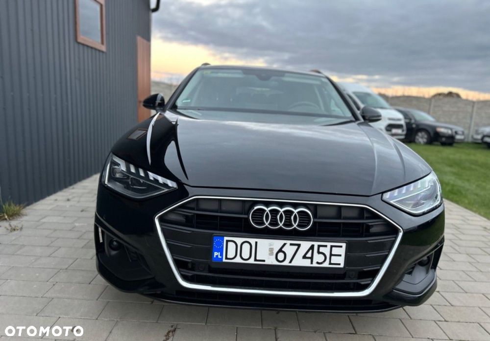 Audi A4 Avant - 10