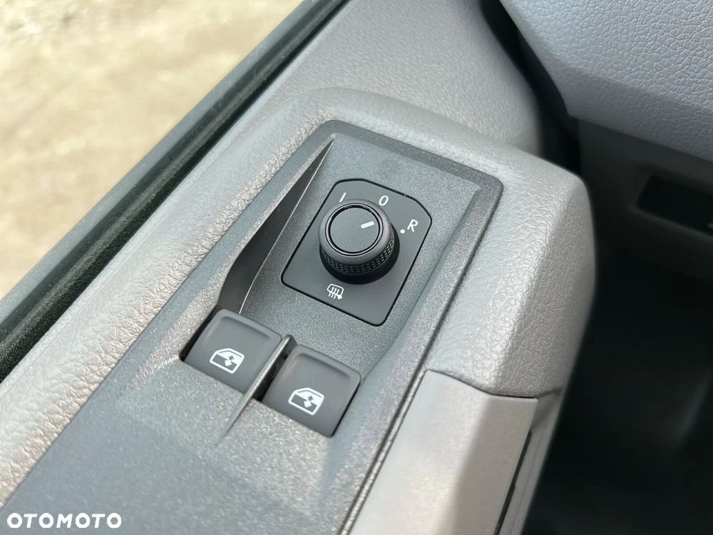 Volkswagen Crafter 35 Furgon L4H3, 2.0 TDI 140 KM, Wysoki dach, r. o. 4490mm - 24