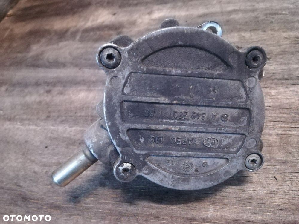 pompa vacum vito viano w639 2.2 cdi a6462300165 - 2