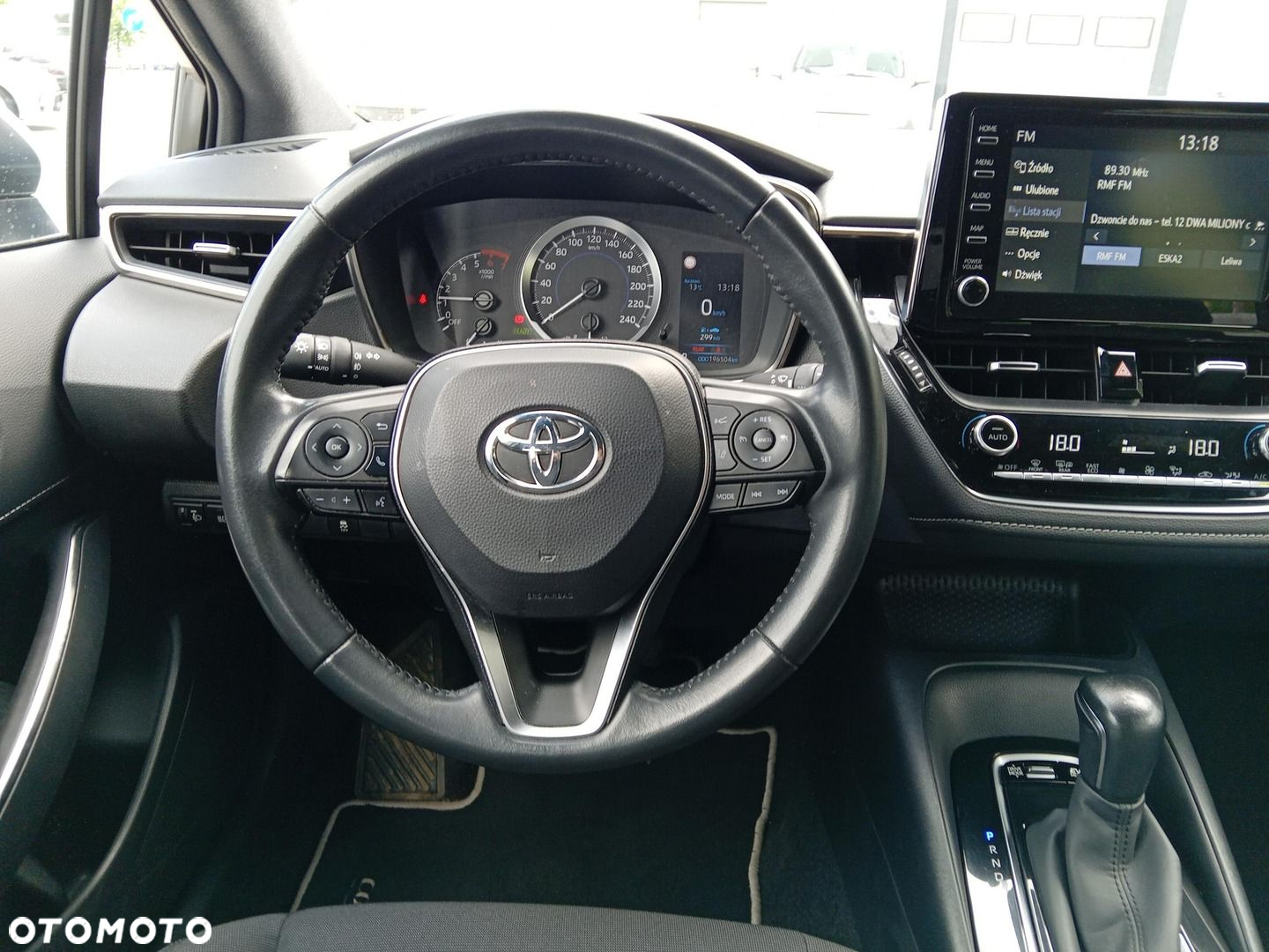 Toyota Corolla - 10
