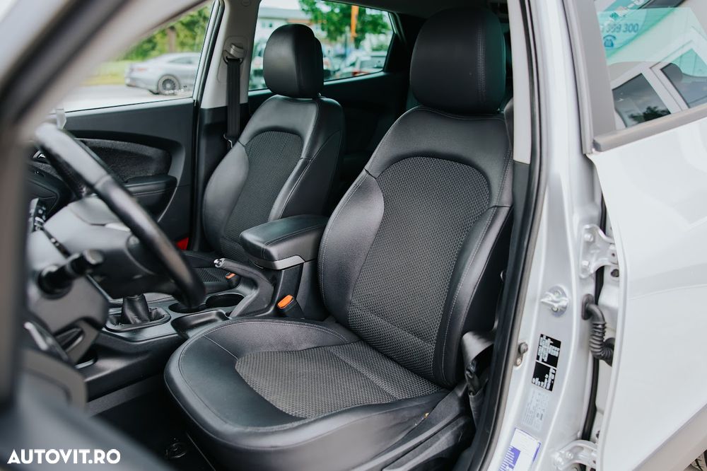 Hyundai ix35 1.7 CRDI 2WD Comfort - 17