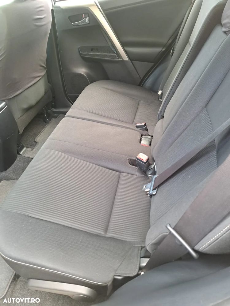 Toyota RAV4 - 5