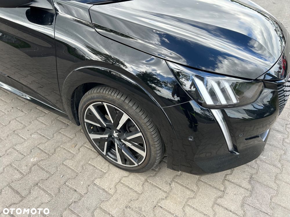 Peugeot 208 PureTech 100 EAT8 GT - 31
