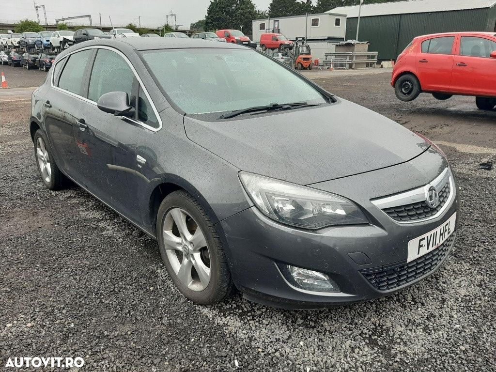CD player Opel Astra J 2011 Hatchback 2.0 CDTI - 5