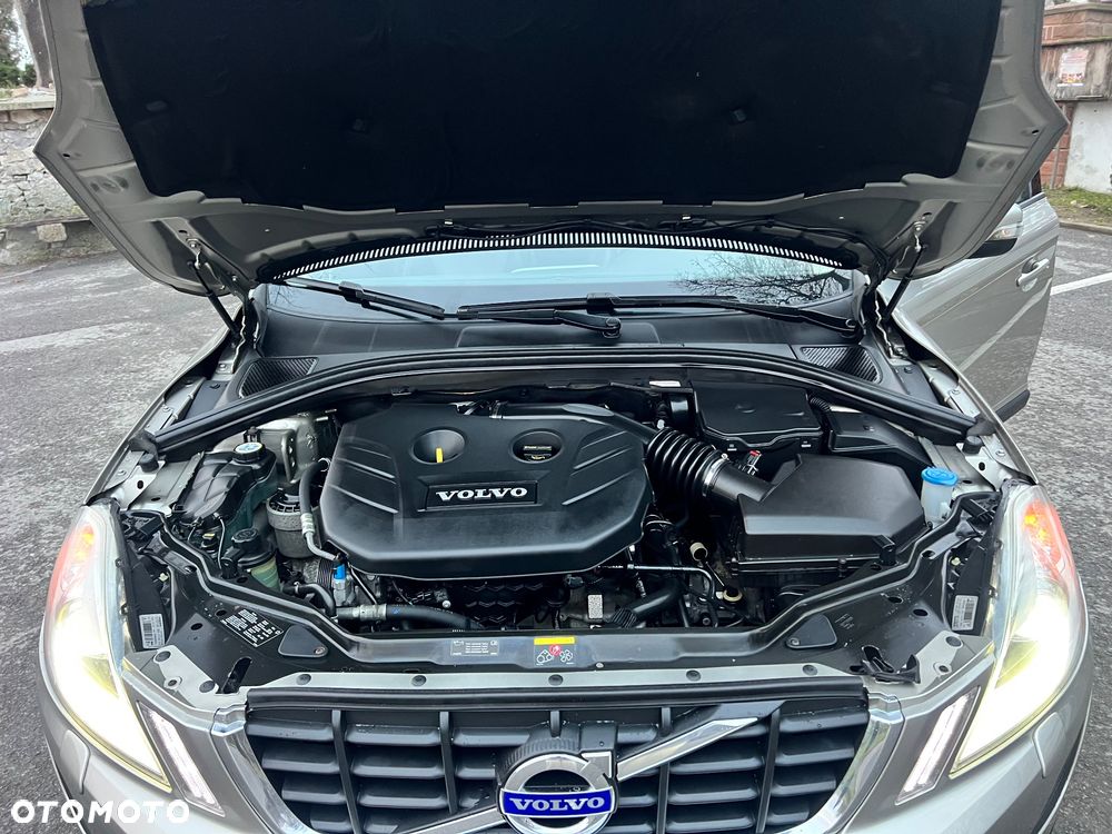 Volvo XC 60 2.0T Powershift RDesign - 9