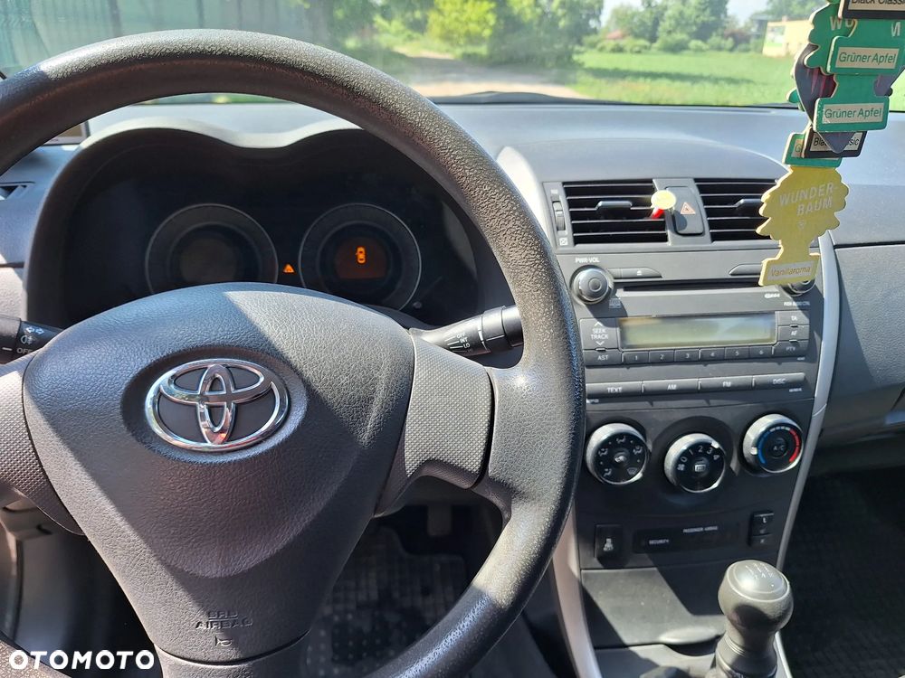 Toyota Corolla 1.4 D-4D Luna - 9