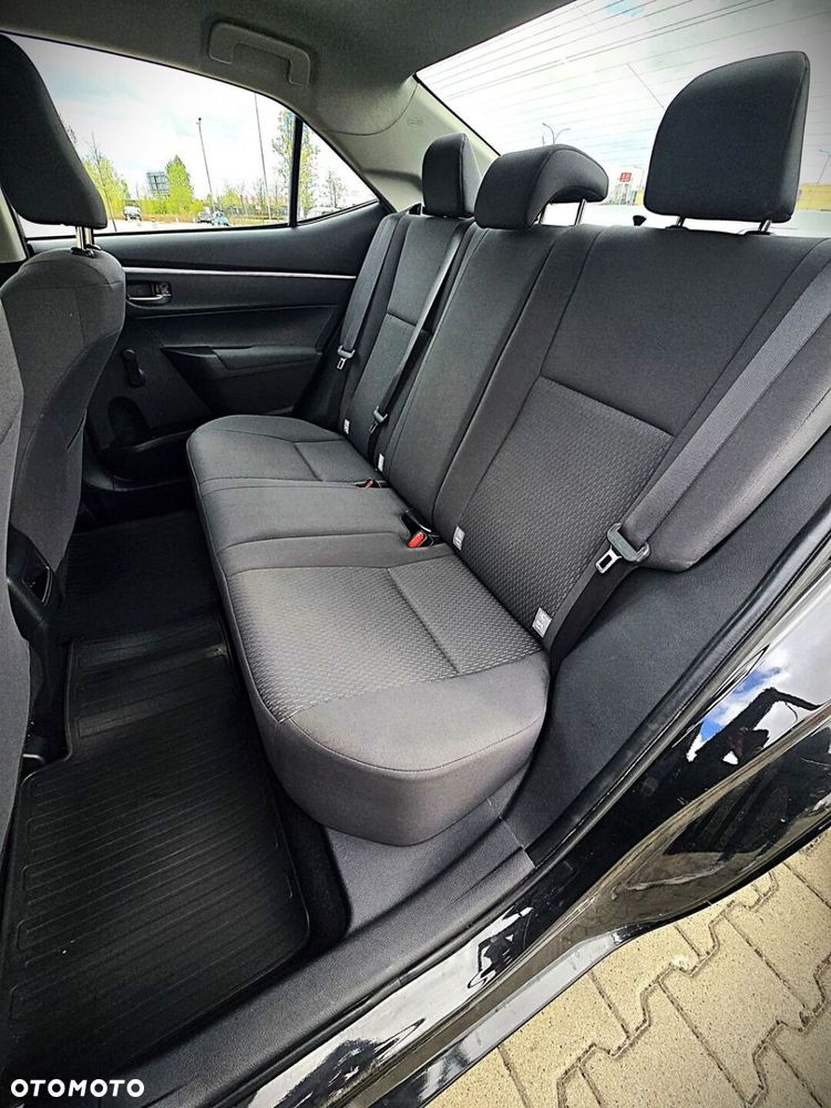 Toyota Corolla 1.6 Active EU6 - 16