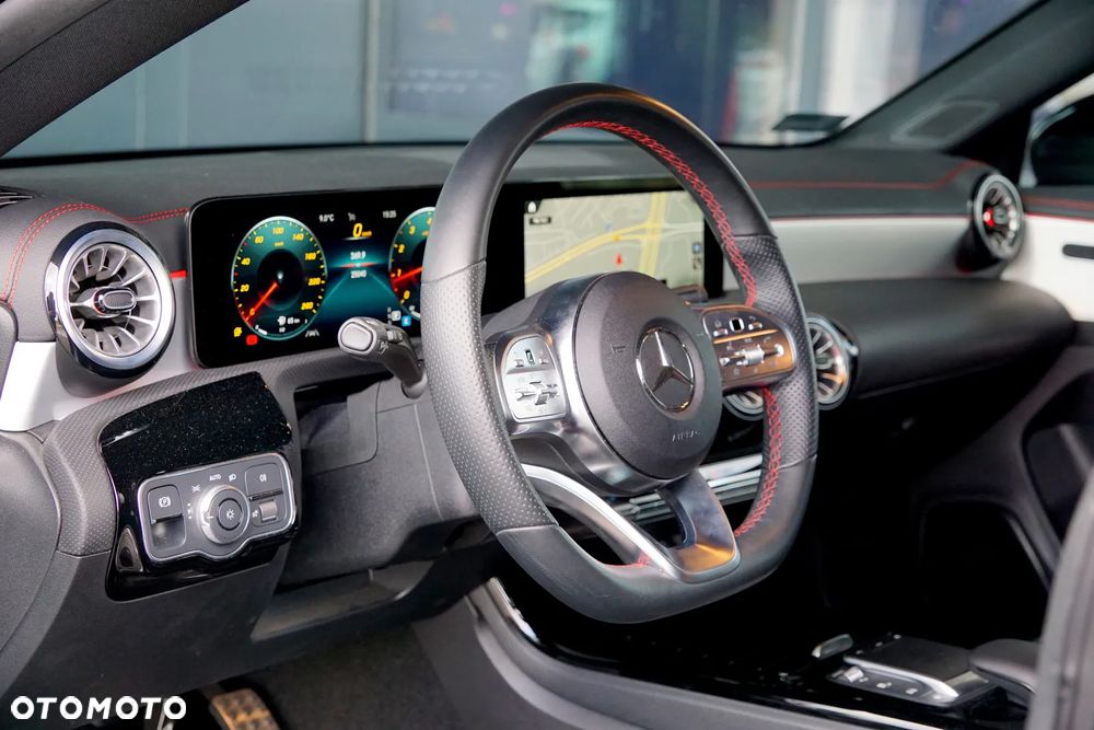 Mercedes-Benz CLA 200 AMG Line 7G-DCT - 13
