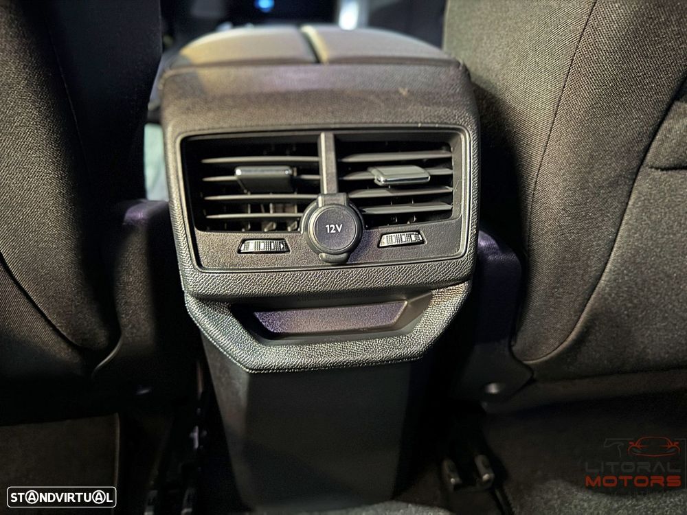 Peugeot 3008 1.2 PureTech Allure Pack EAT8 - 37