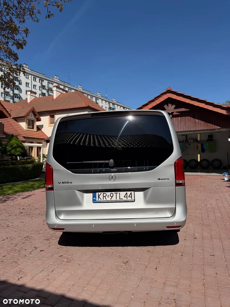 Mercedes-Benz Klasa V 300 d Exclusive 9G-Tronic (d³ugi) - 7