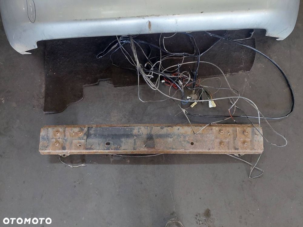 KOMPLETNY TYŁ KLAPA BAGAŻNIKA ZDERZAK TYŁ LAMPY TOYOTA AURIS I HB 5D 1C0 - 5