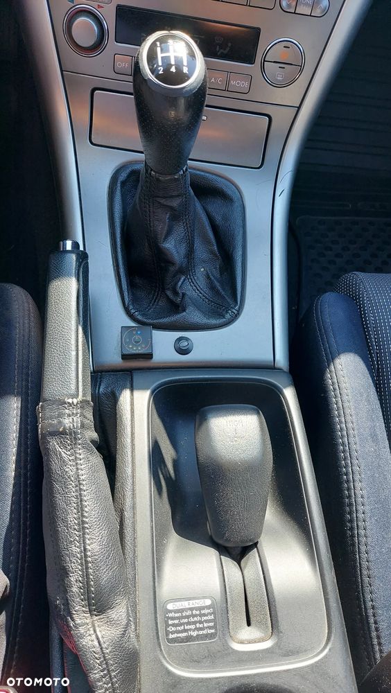 Subaru Legacy - 24