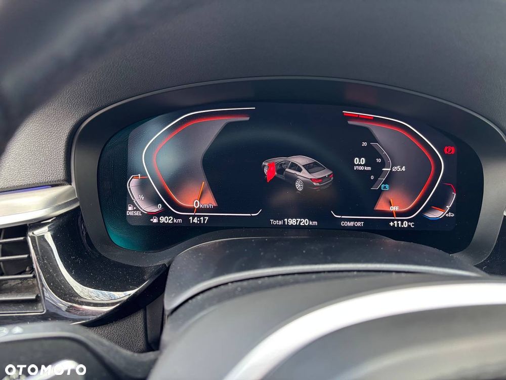 BMW Seria 5 520d xDrive MHEV Sport Line sport - 12