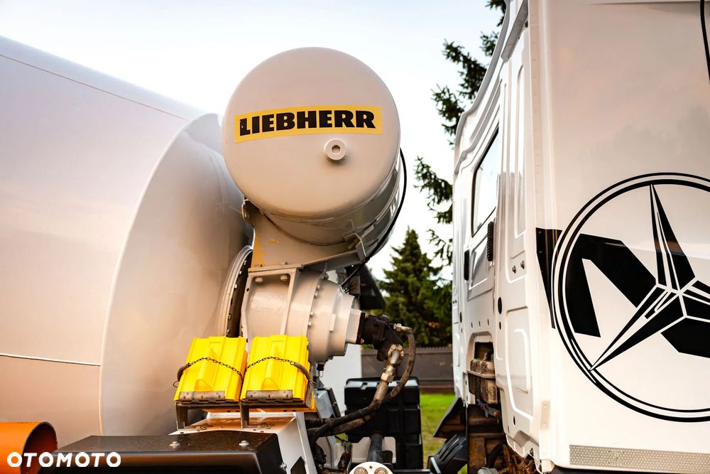 Mercedes-Benz Arocs 3240 MP5 10m3 rok 2021LIEBHERR - 17