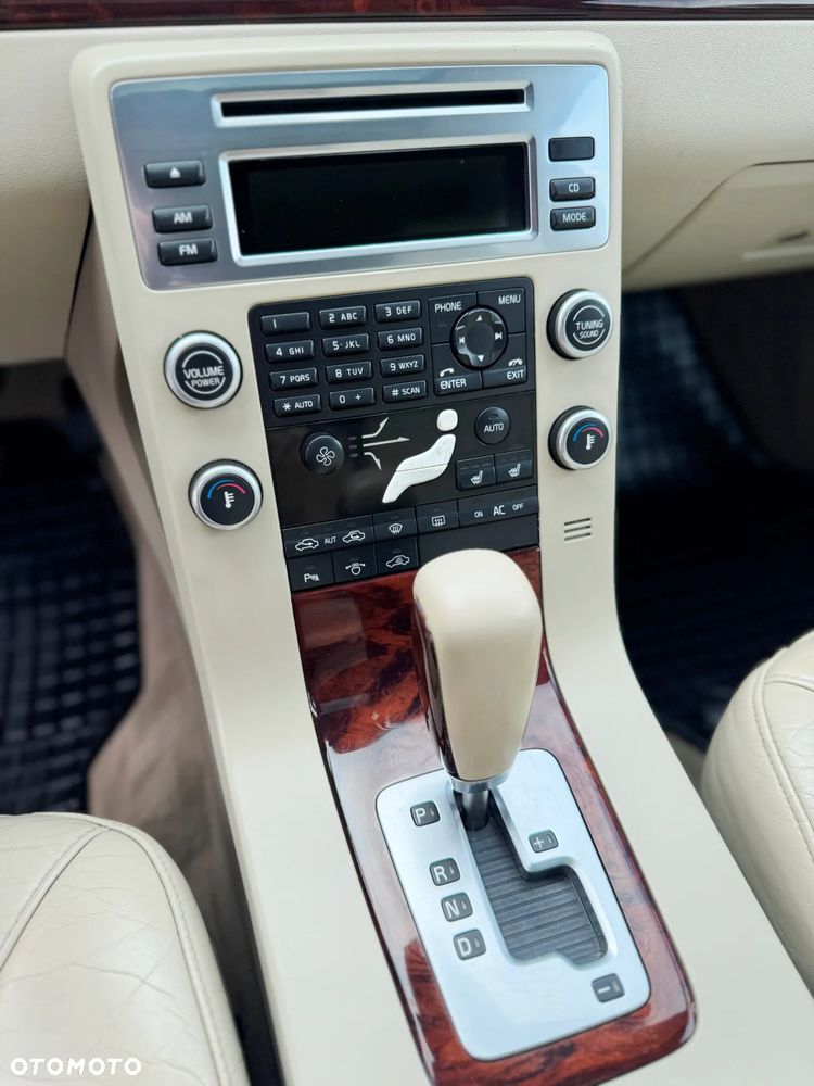 Volvo V70 3.2 Summum - 27