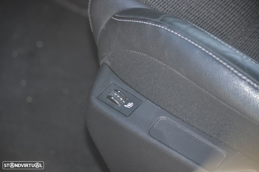 Citroën C4 PureTech 130 Stop&Start SHINE - 14