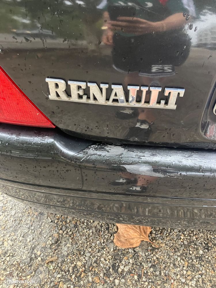 Renault Clio 1.2 RN - 6