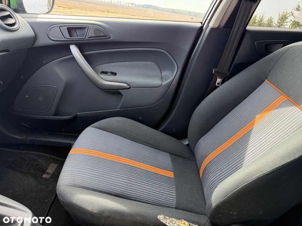 Ford Fiesta 1.25 Ambiente - 18