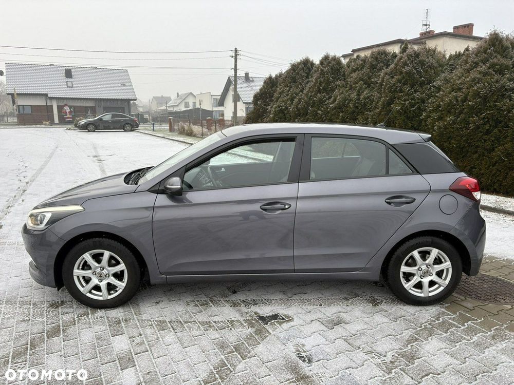 Hyundai i20 1.2 YES Gold - 4