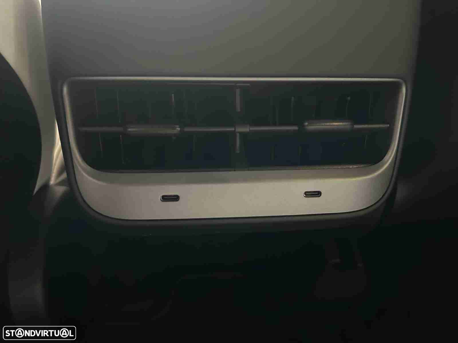 Tesla Model Y Long Range Tração Integral - 14