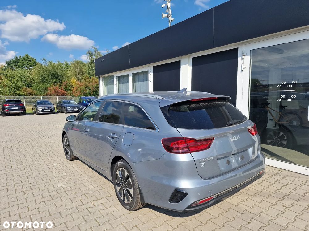 Kia Ceed 1.5 T-GDI Tribute DCT - 2