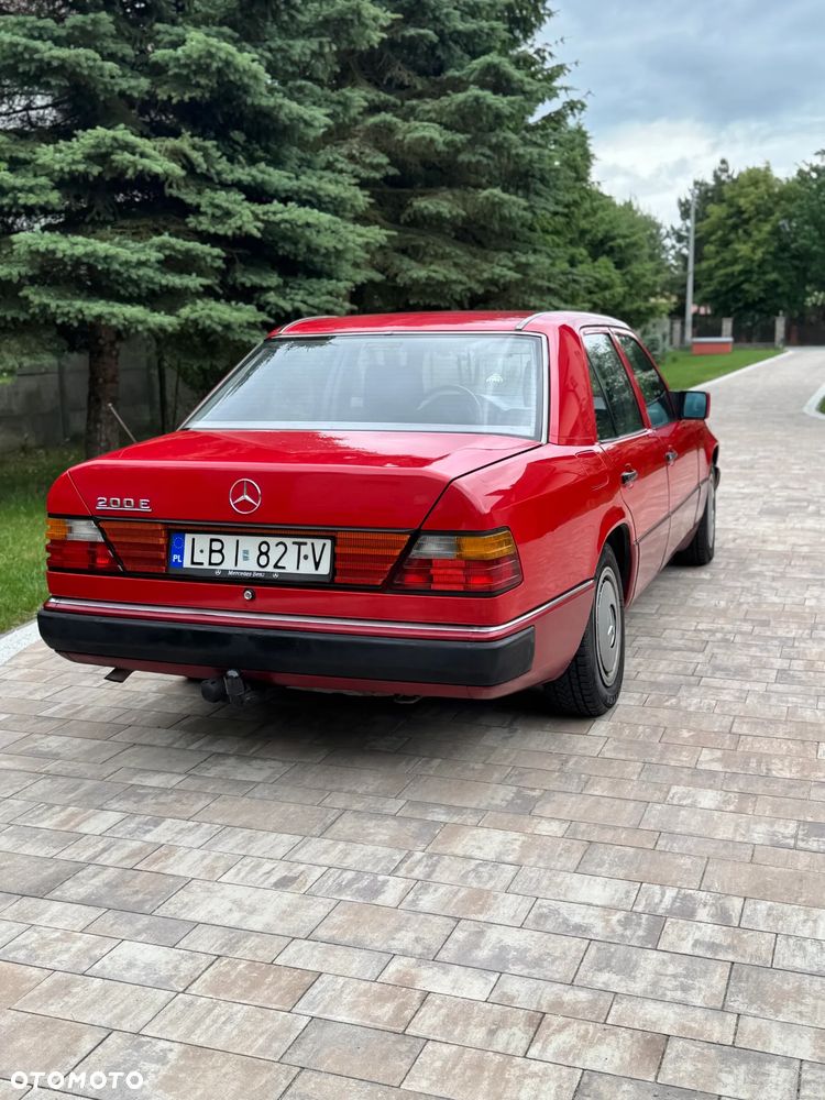 Mercedes-Benz W124 (1984-1993) ver-260-se - 6