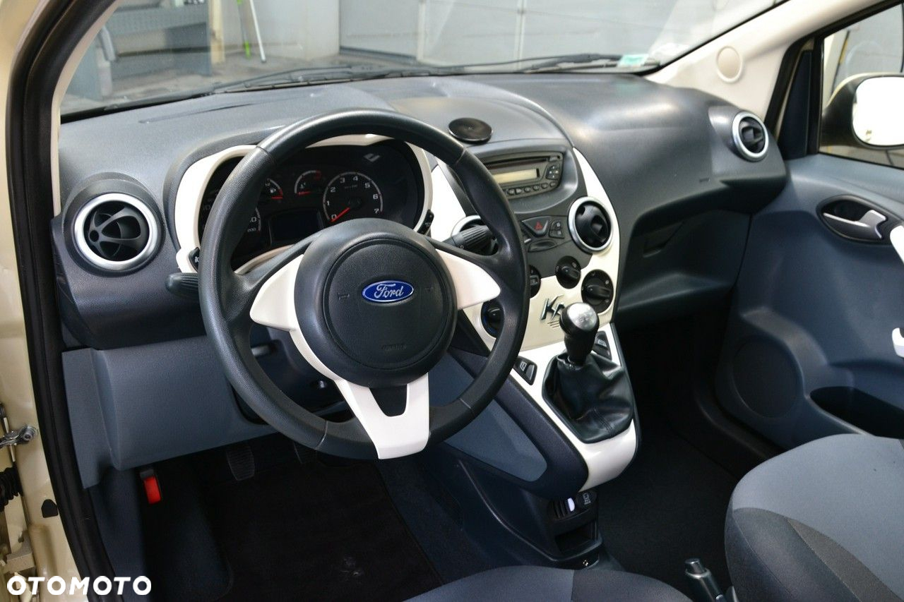 Ford KA - 16