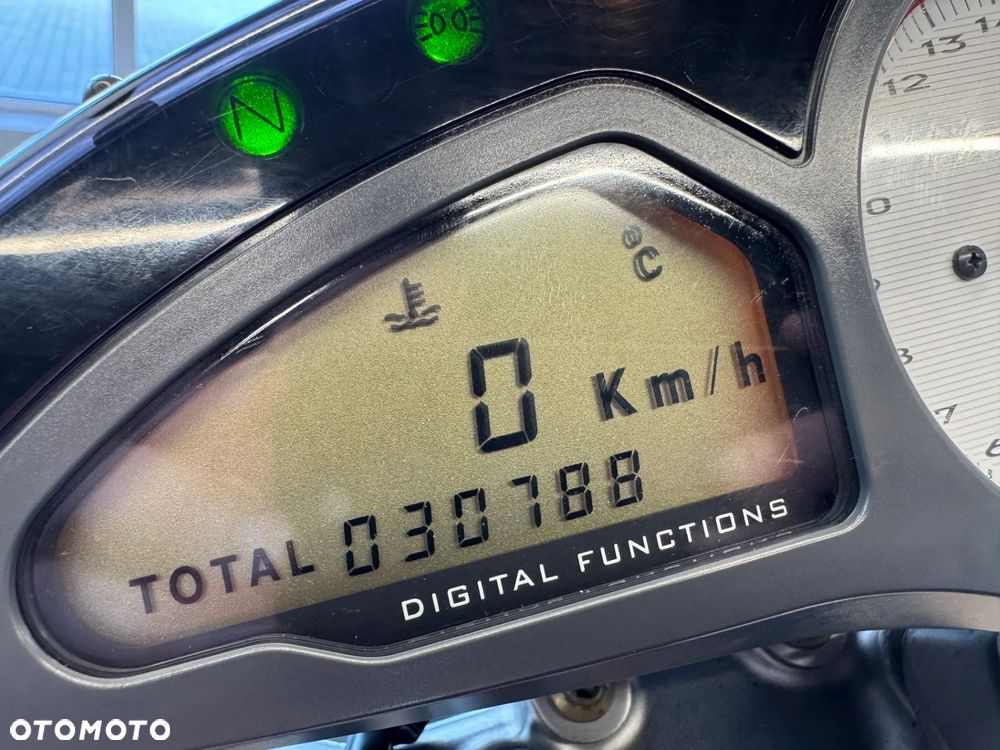 MV AGUSTA Brutale - 33