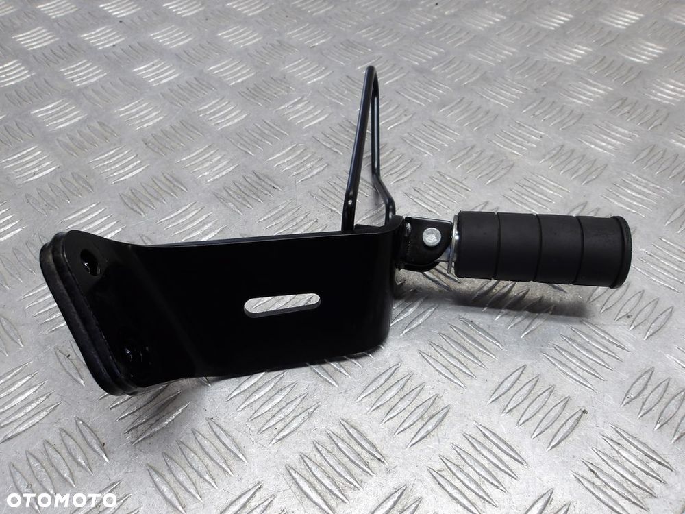 Set mocowanie podnóżek pasażera lewy SUZUKI VLR 1800 C109R BOULEVARD/INTRUDER 08-13r   PN. 43700-22H00 - 5