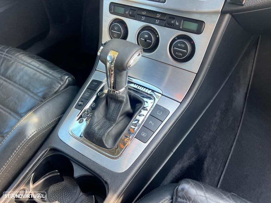 VW Passat 2.0 TDI Confortline - 6