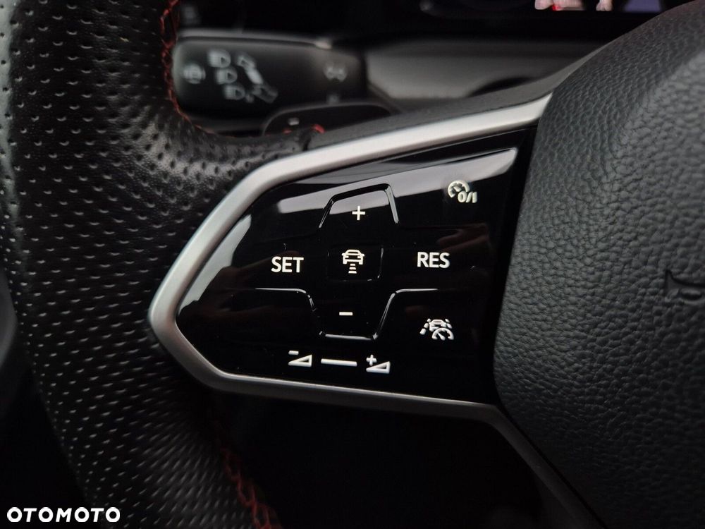 Volkswagen Golf - 19