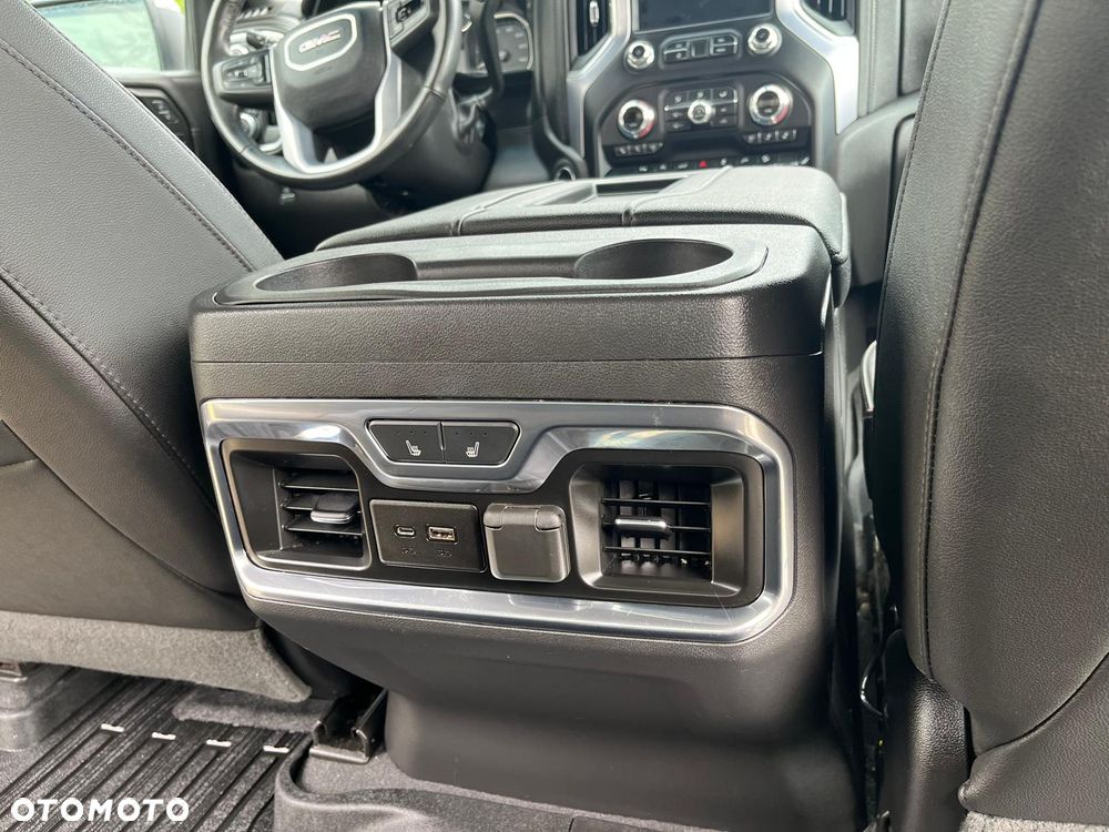 GMC Sierra - 11