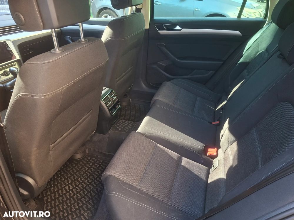 Volkswagen Passat 2.0 TDI DSG (BlueMotion Technology) Comfortline - 7