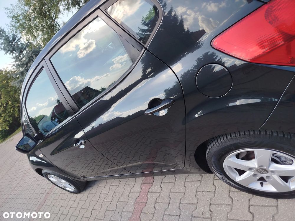 Kia Venga 1.4 CVVT Fifa World Cup Edition - 19