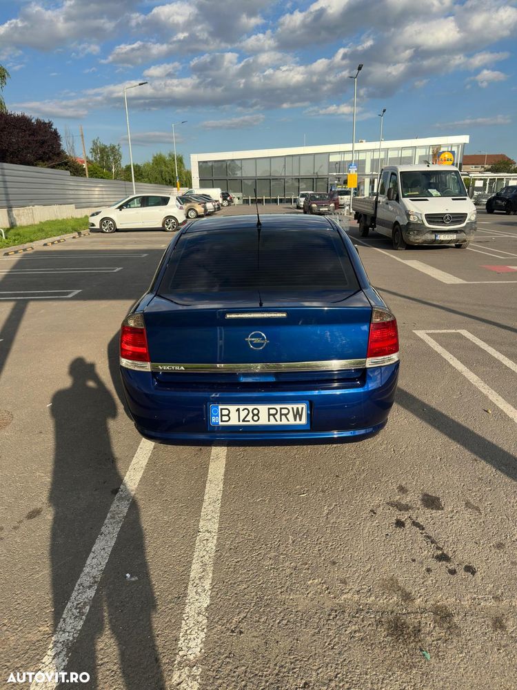 Opel Vectra 1.8 Cosmo Easytronic - 3