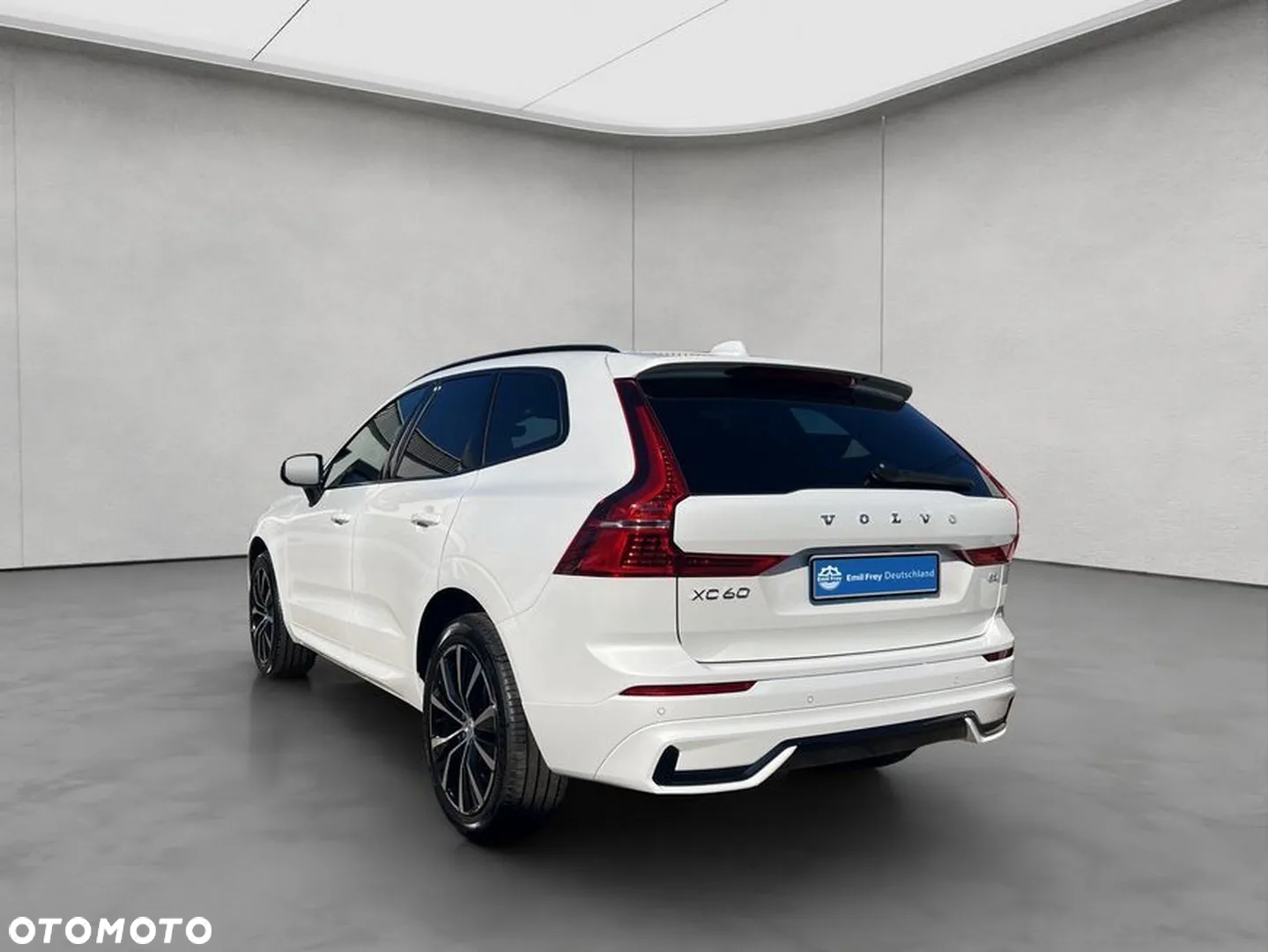 Volvo XC 60 B4 B Plus Dark - 6