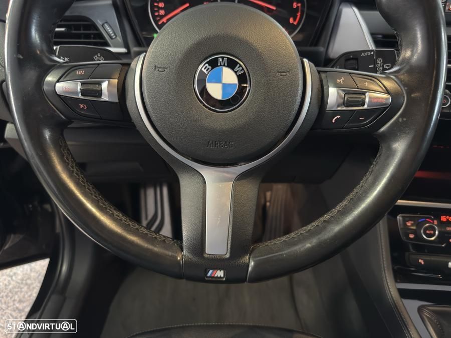 BMW 216 Active Tourer d Pack M - 27
