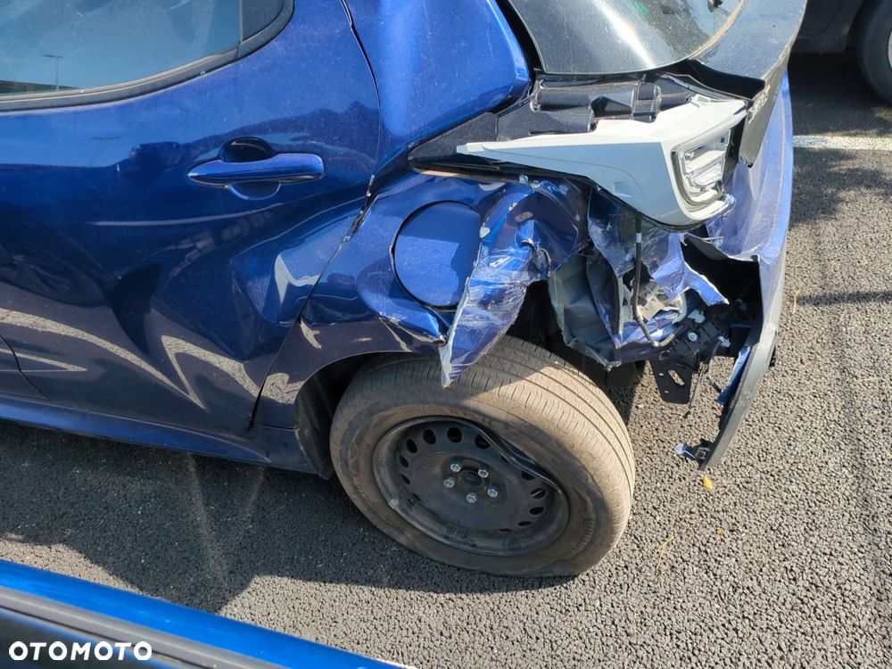 Toyota Yaris - 10