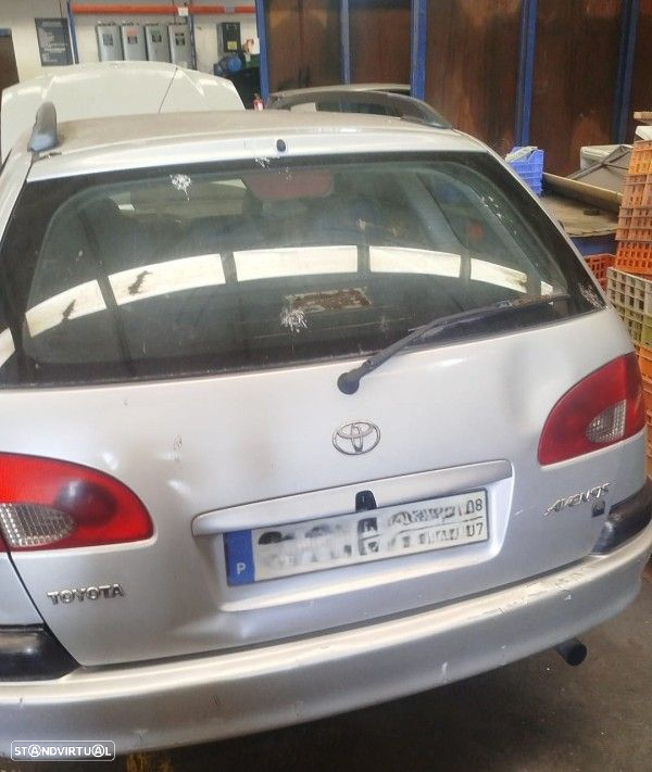 Para Peças Toyota Avensis (_T22_) - 3